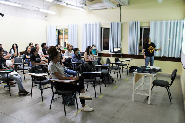 Prociema realiza curso de introdução ao xadrez na Uesb - UESB